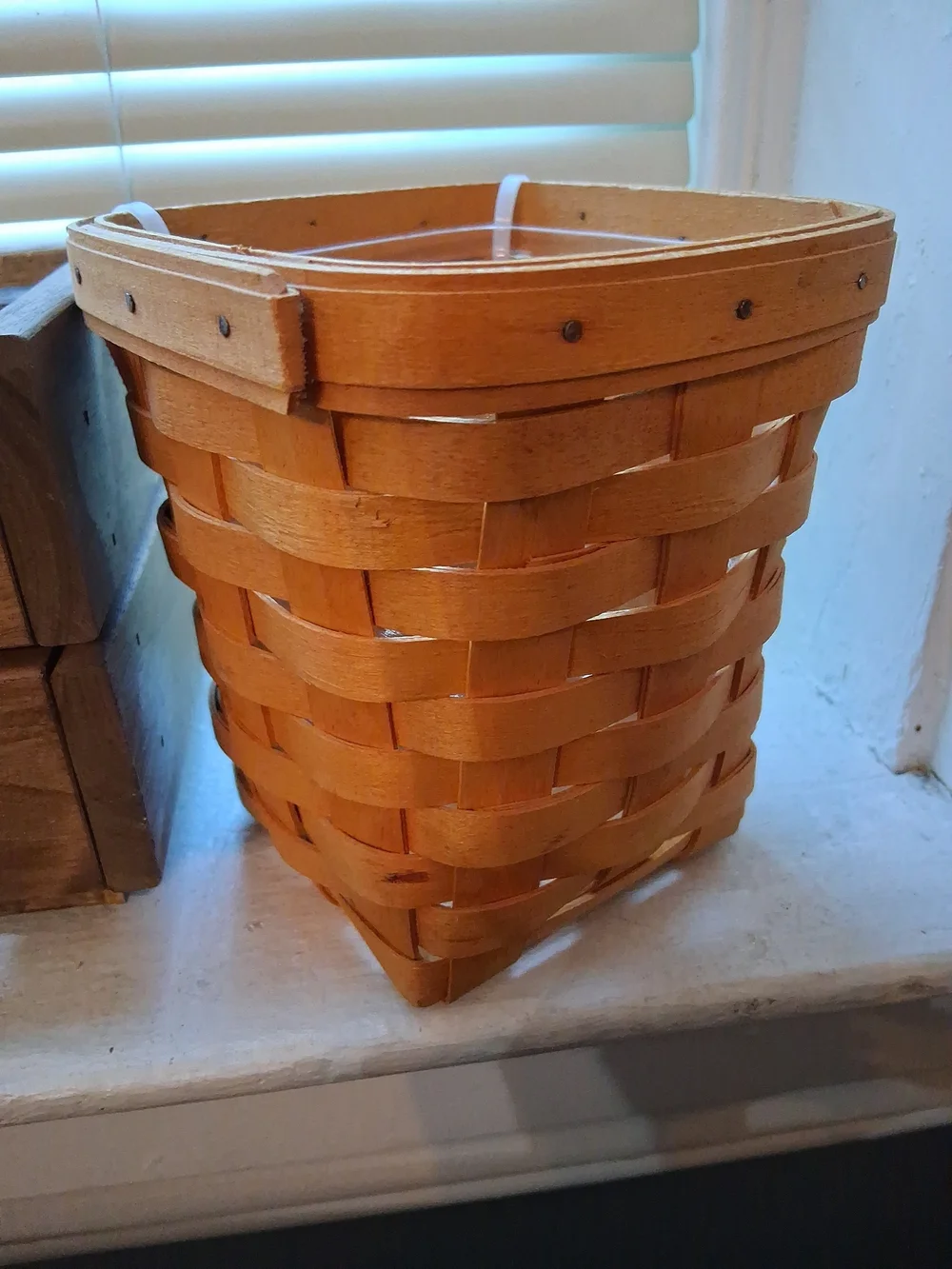 1999 Longaberger Natural Handwoven Storage Basket